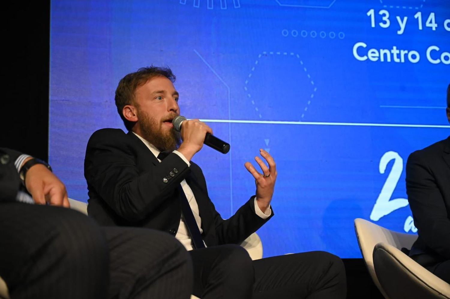 Otermín: "La Provincia va a salir adelante con una nueva generación de empresarios que tengan una mirada global"