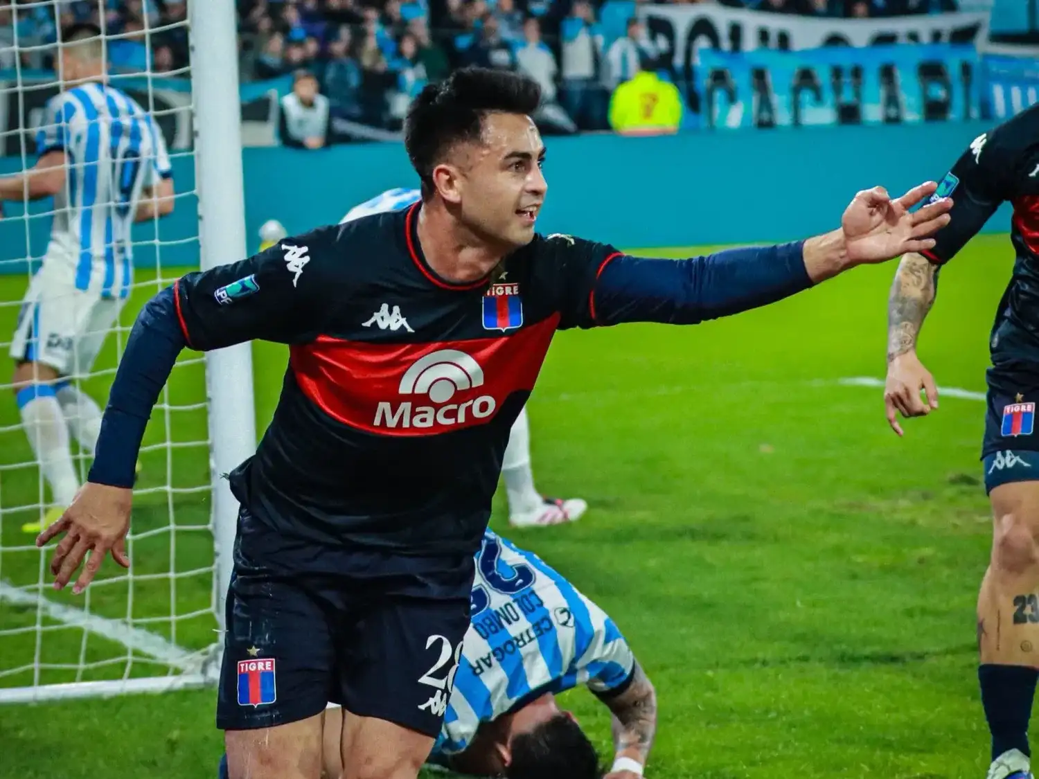 "Pity" Martínez, uno de los verdugos de Racing.