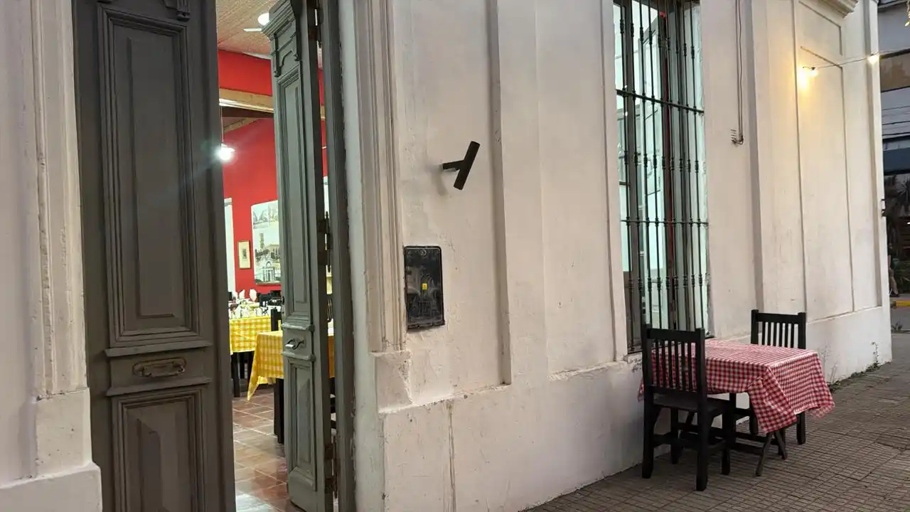 ucr restaurante sede partidaria radicales