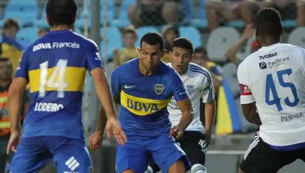 Tevez: "Le dije a Osvaldo que hay que venir a laburar"