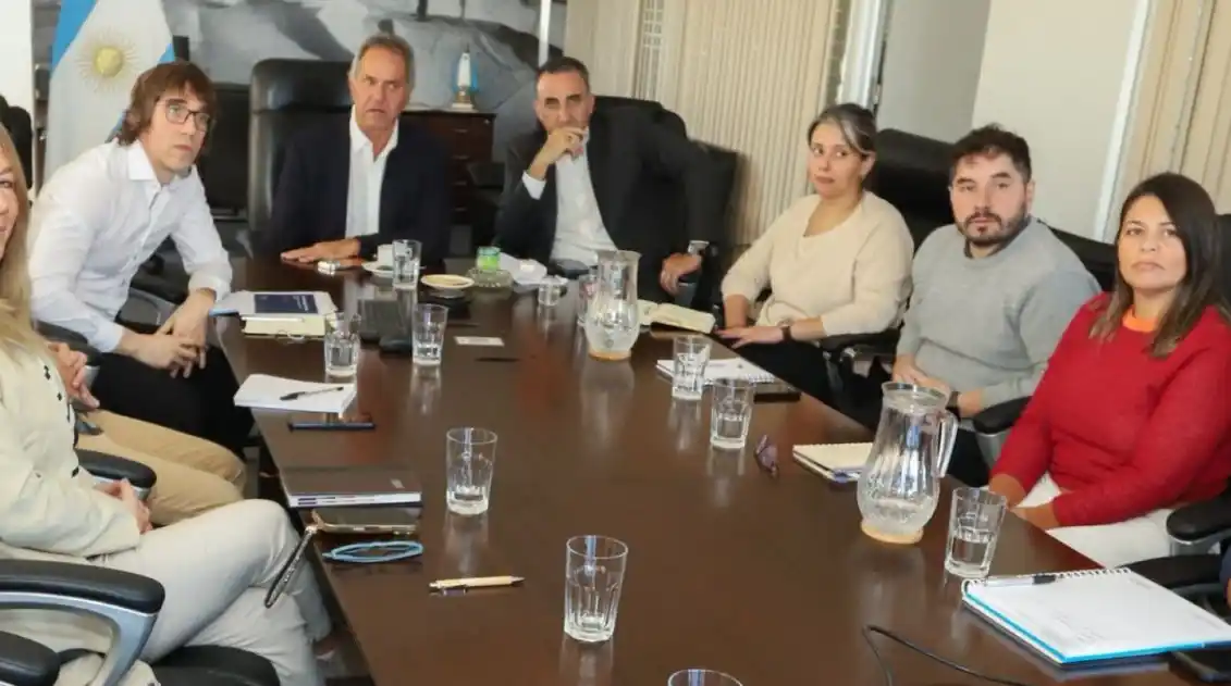 El encuentro de trabajo fue encabezado por el secretario de Turismo y Ambiente de la Nación y presidente del Instituto Nacional de Promoción Turística, Daniel Scioli.