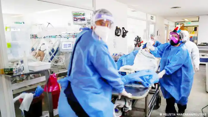 Confirman 285 muertes y 43.472 contagios en las últimas 24 horas