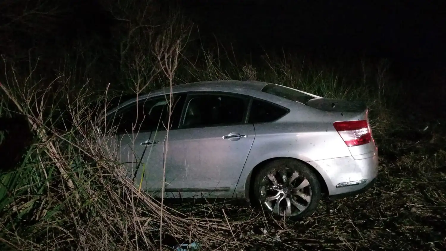 Siniestro vial sin heridos en la Ruta 12 a la altura de Médanos