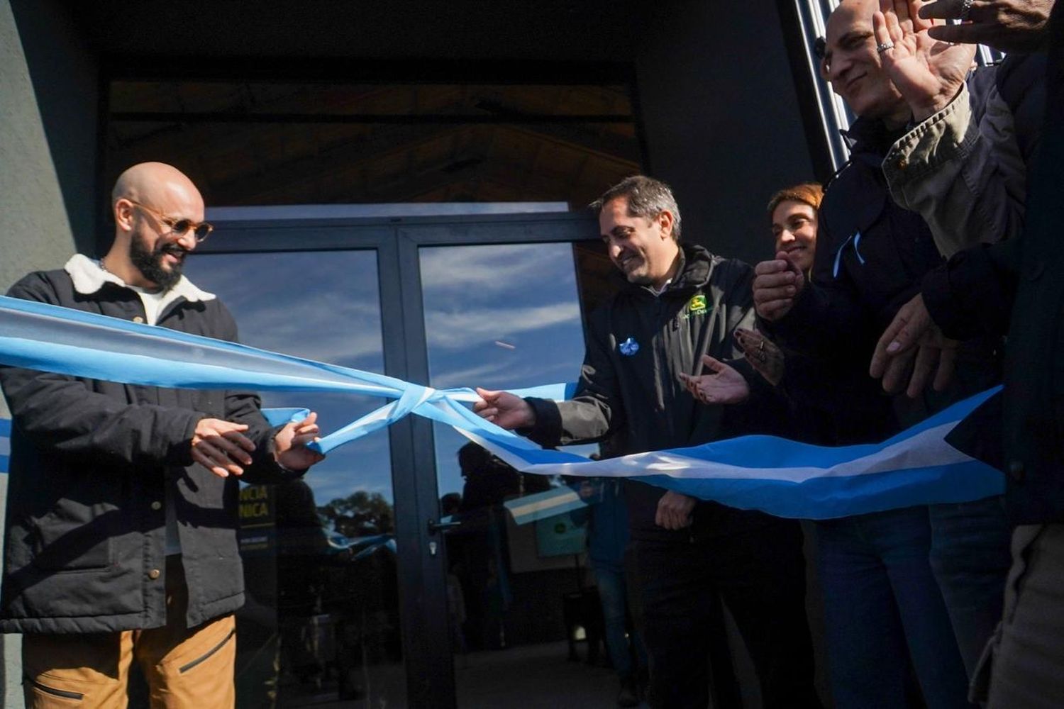 Abel en la inauguración del campo escuela en Mercedes.