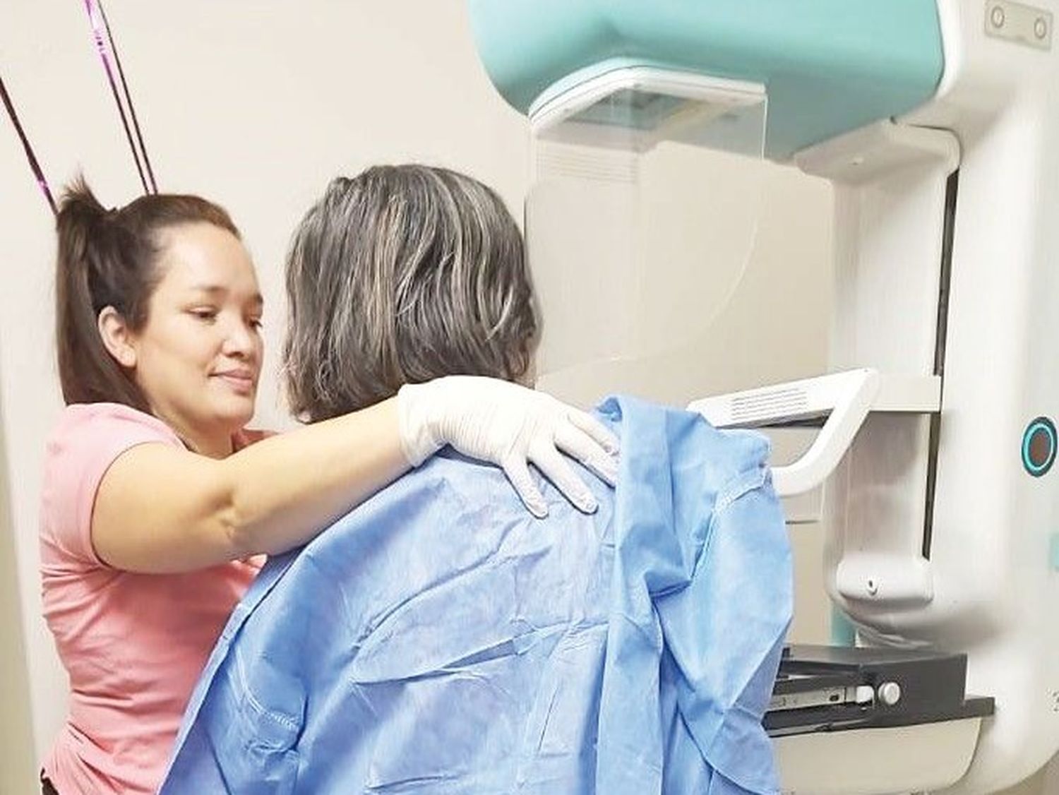 Camiones sanitarios realizaron mamografías
gratuitas en Gran Guardia y Villa Dos Trece