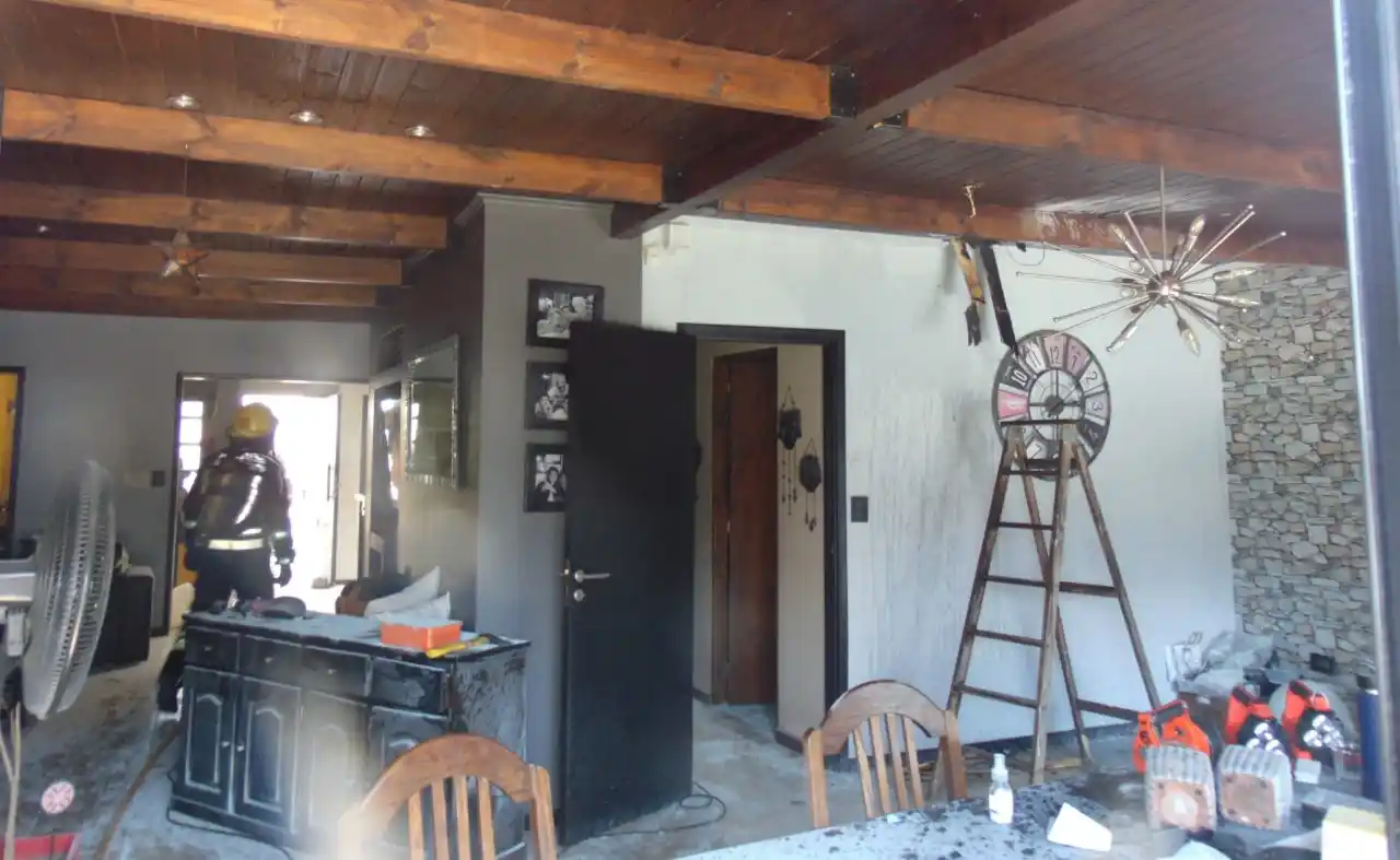 Venado Tuerto: principio de incendio en una casa de familia