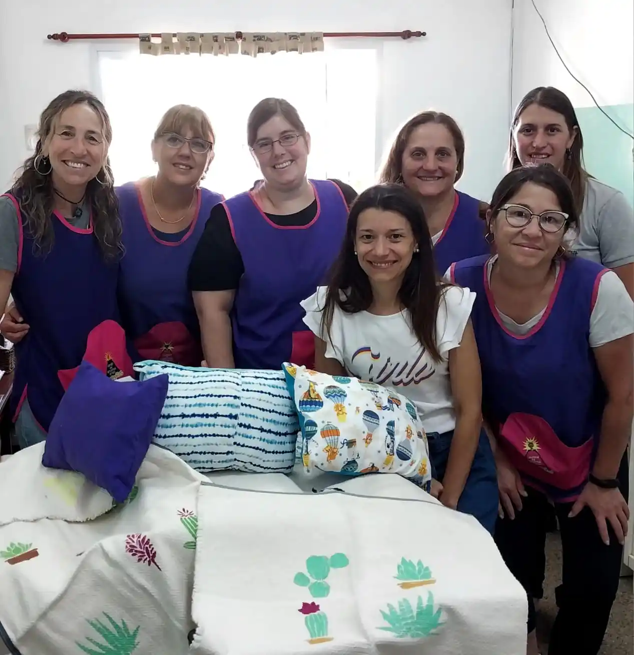 Entrega de presentes a Jardines de Infantes de la ciudad