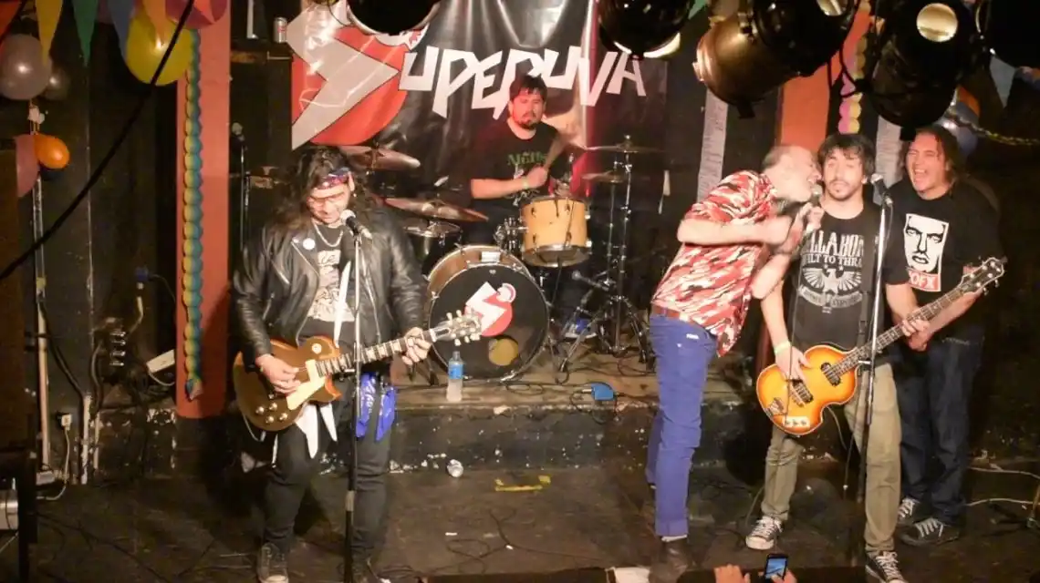 Asesinaron a un baterista a puñaladas tras un show