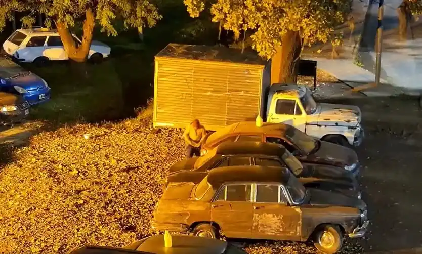 Detienen a dos roba ruedas tras ser detectados por las cámaras de seguridad