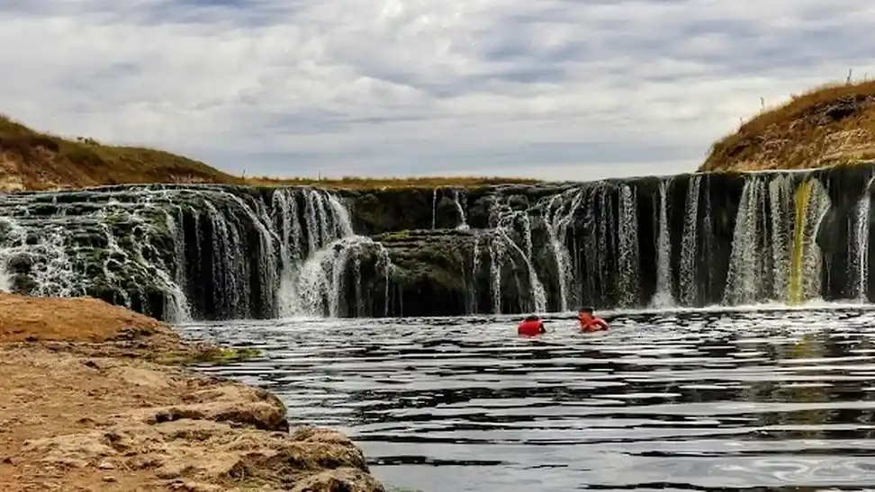 Tragedia en el río Quequén Salado: un hombre murió ahogado en la cascada Cifuentes