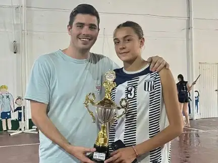 Ernestina Remezzano  convocada para Preselección Entrerriana Sub-14 de Voley