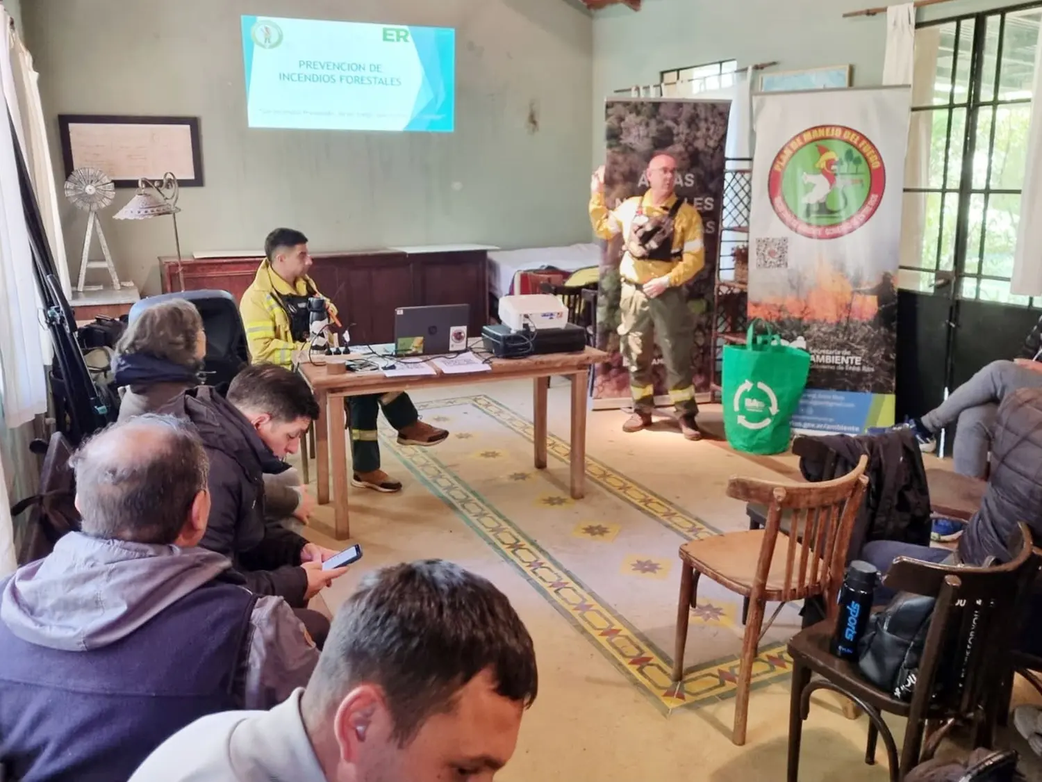 Capacitan a docentes entrerrianos en conservación y prevención de incendios en áreas protegidas