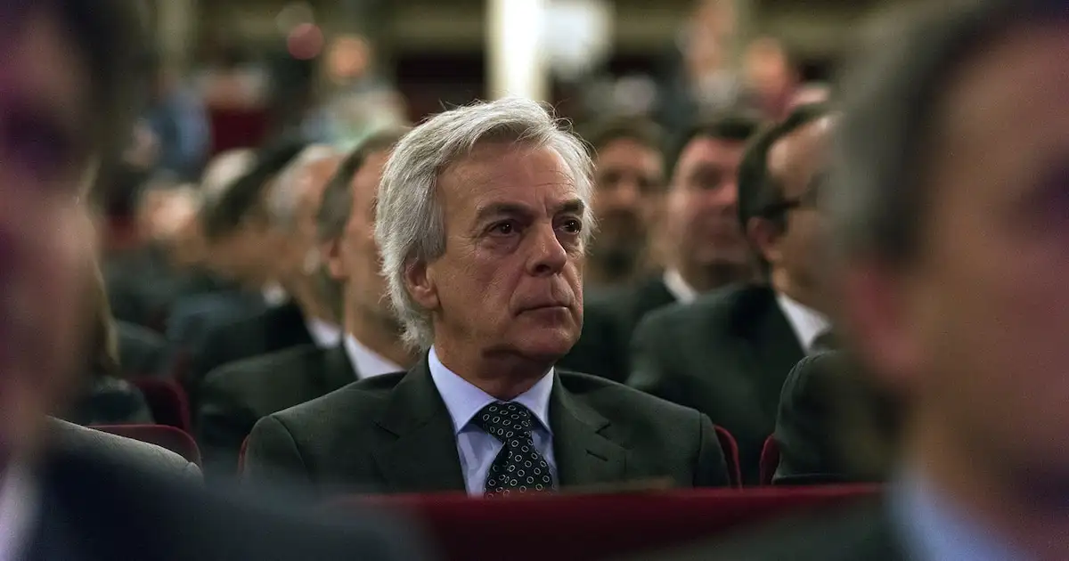 La Cámara Federal deberá designar a un juez subrogante mediante sorteo entre los magistrados de la Sala I, integrada por Leopoldo Bruglia, Pablo Bertuzzi y Mariano Llorens.