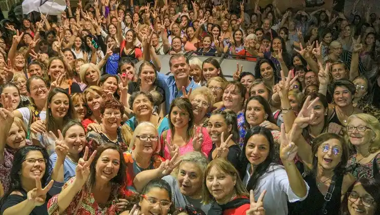 Casi 300 mujeres se convocaron en el PJ para apoyar la reelección de Piaggio