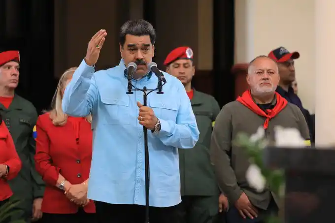 Mientras el venezolano batalla a diario para sobrevivir, Maduro lo expone como “un ejemplo de resistencia”