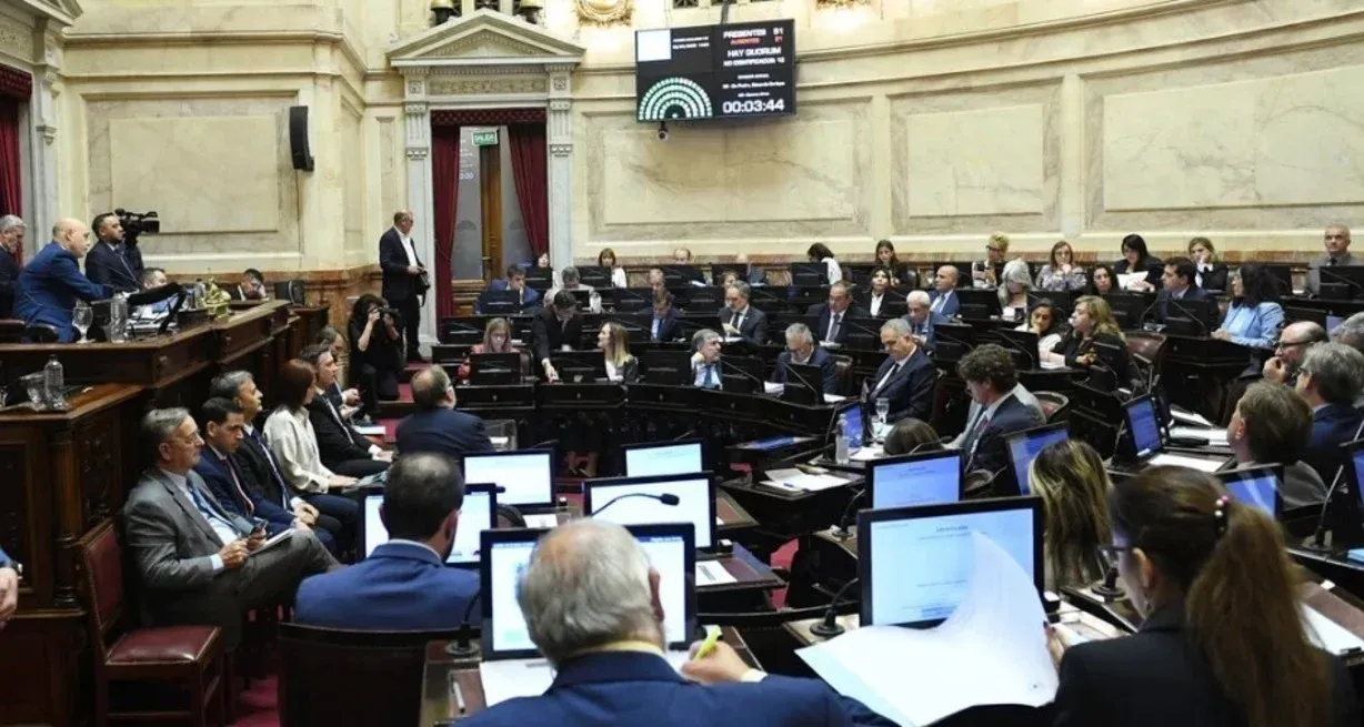 Presidida por Silvia Sapag, la sesión inició a las 14:15.