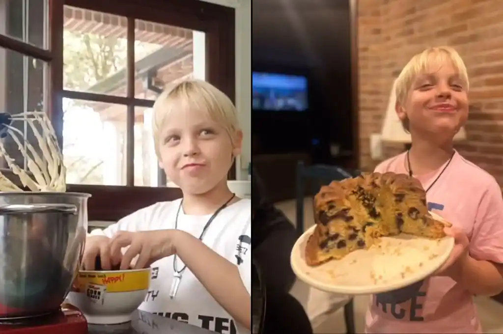 Mirko preparó un budín de arándanos