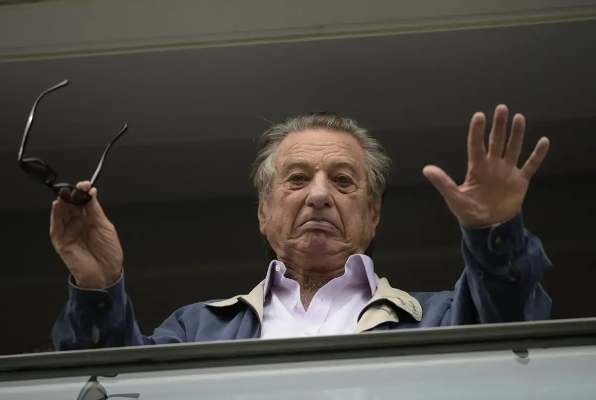 Citan a indagatoria a Franco y a Gianfranco Macri por los cuadernos de las coimas