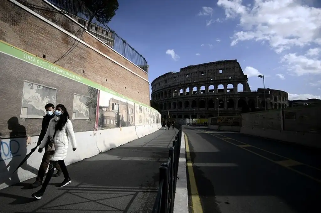 Italia vuelve a ser “zona roja” hasta el domingo para evitar reuniones por Año Nuevo
