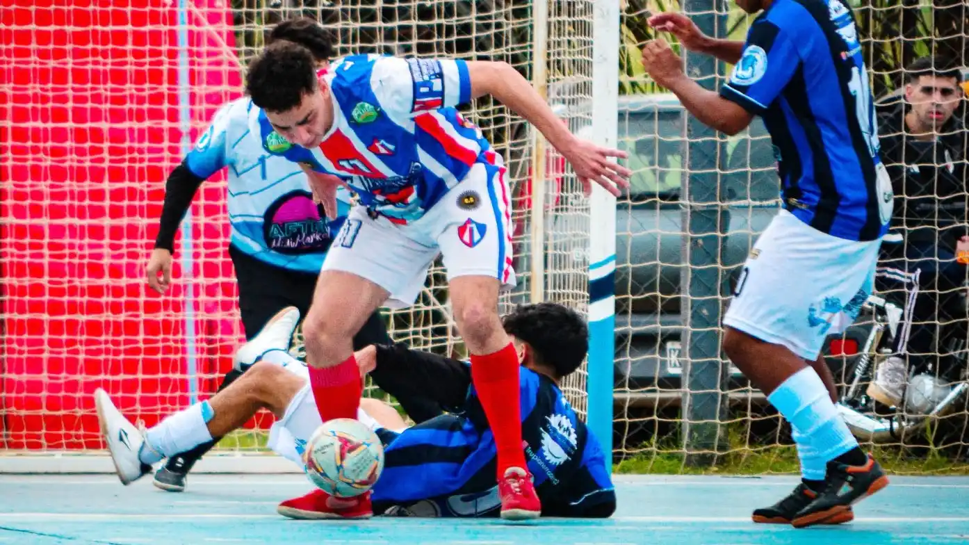La segunda fecha del Campeonato de Fútbol de Salón se jugó parcialmente