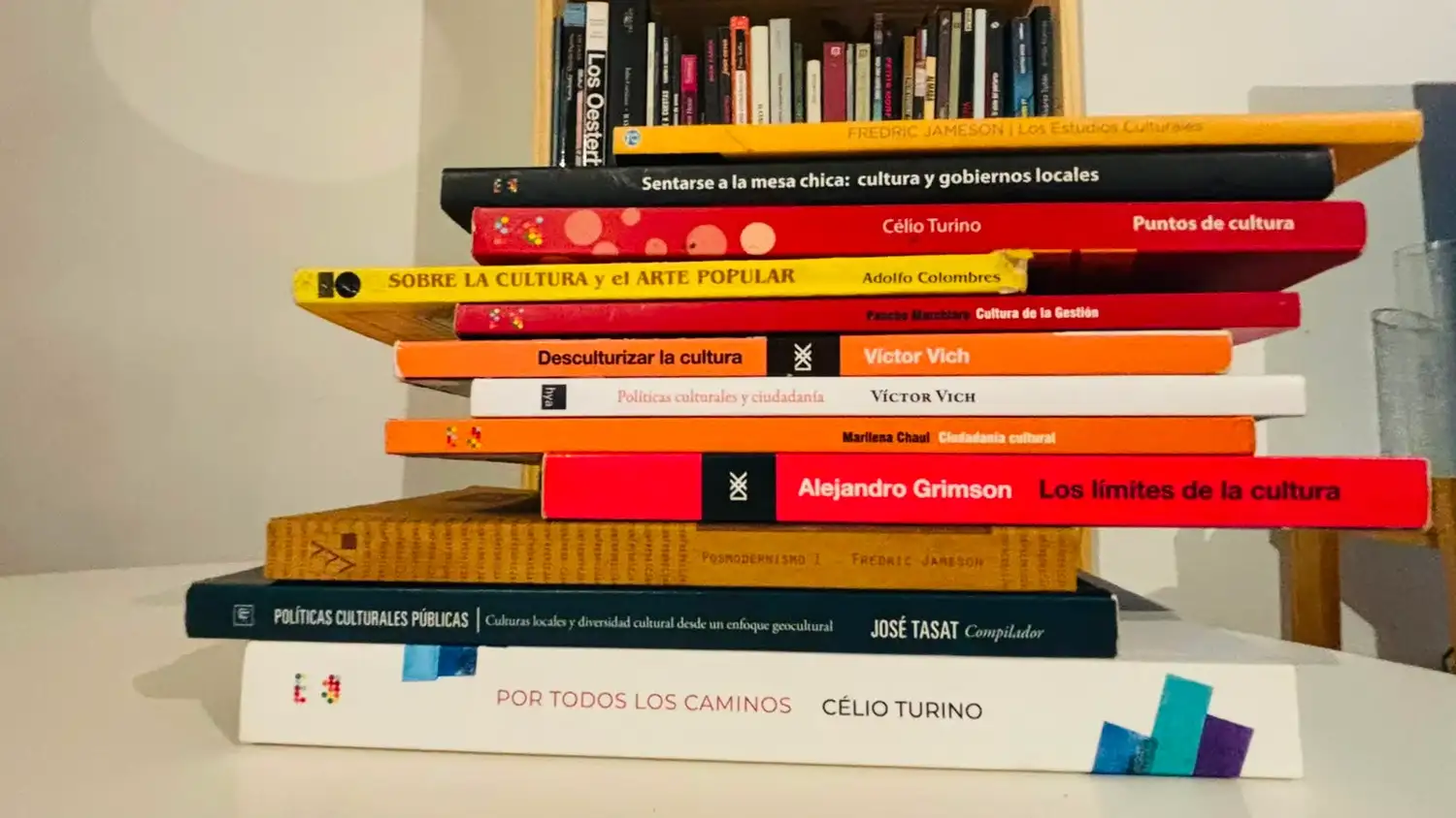 El club está dirigido a gestores, productores, comunicadores, periodistas, artistas, docentes, estudiantes, trabajadores de la cultura y cualquier persona interesada en la temática.