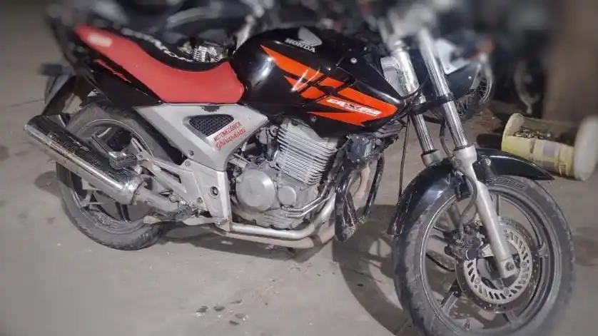 Recuperan moto robada en 2020 en el centro de la ciudad