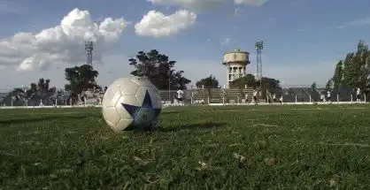 A mediados de marzo se abriría el telón para el torneo de fútbol