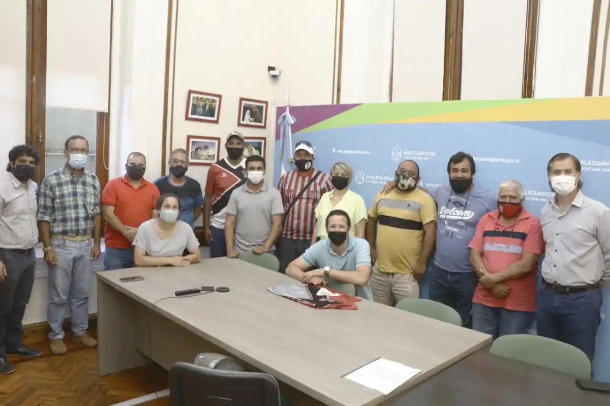 Varias instituciones de la ciudad crearán la Unión de Clubes de Barrio