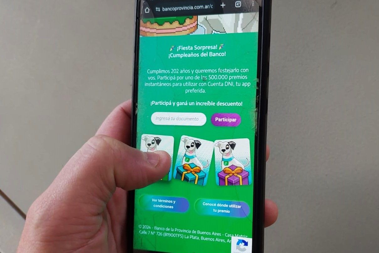 Así se ve la web para elegir una carta y obtener un descuento especial.