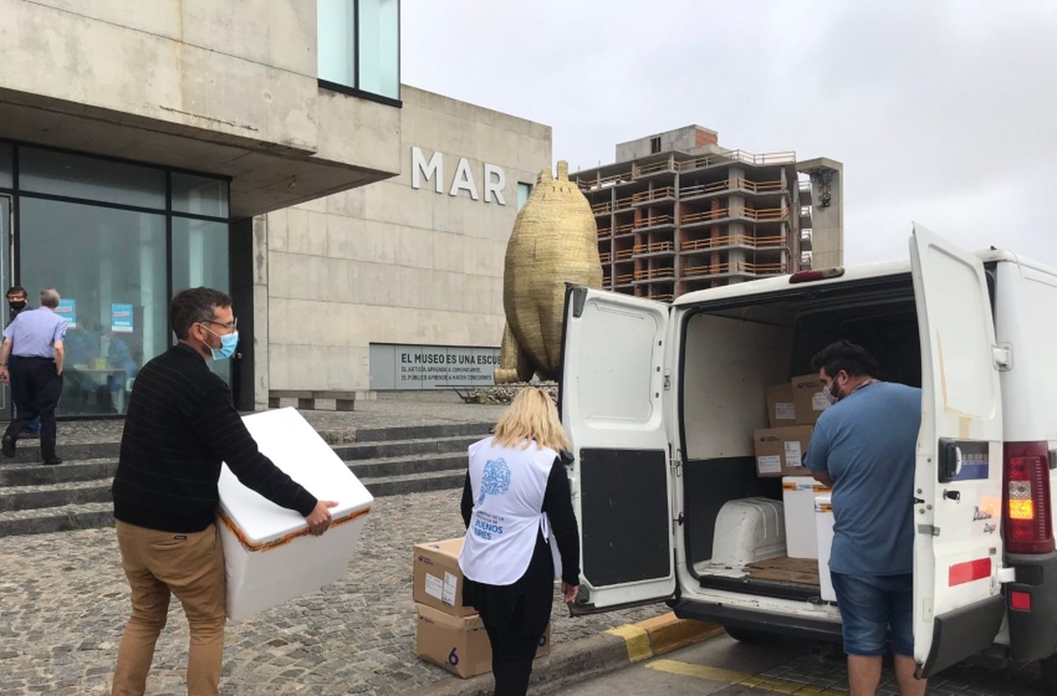 Llegaron a Mar del Plata 14.850 dosis de la vacuna Sinopharm, recomendada para mayores de 60