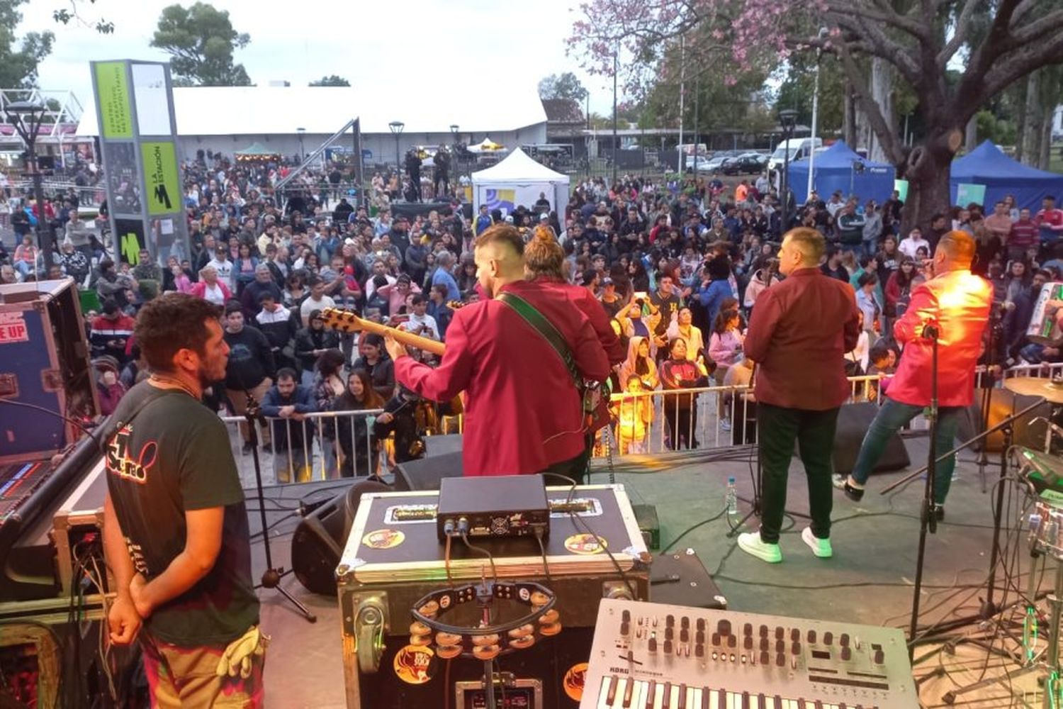 Música en la Estación en la fiesta del Boleto Educativo Gratuito