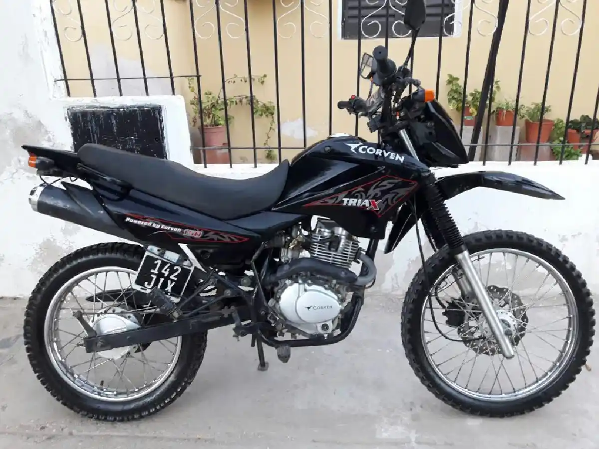 Estación Clucellas: en allanamiento secuestran una moto robada  