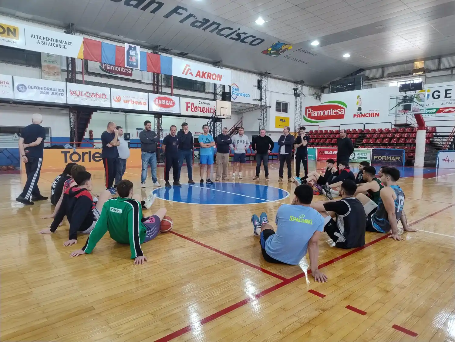 El equipo de Blengini puso primera en su preparación