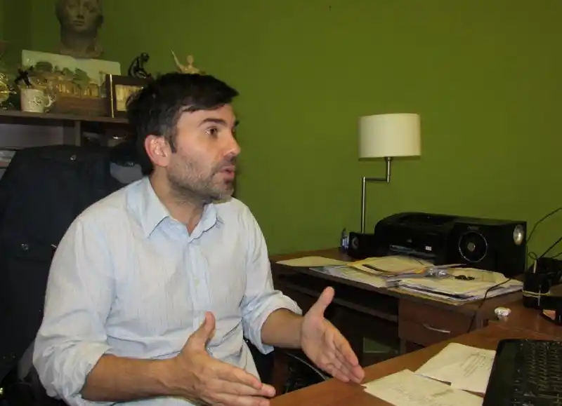 Castelli: Intendente criticó a los que "cacerolean" y propuso “Plan Marshall” sanitario