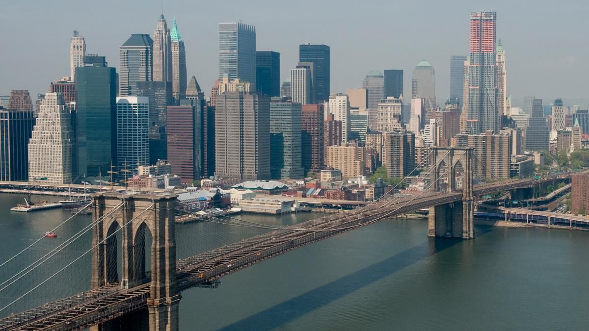 El empleo creció más de lo previsto en EEUU y podría motivar más subas de tasas