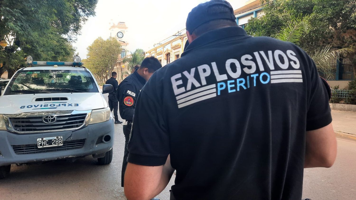 Los peritos de la Brigada Antiexplosivos confirmaron que no había ningún artefacto en los edificios.