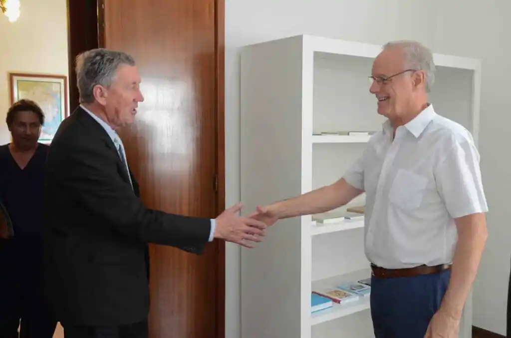 Pila: Walker se reunió con el ministro de Salud bonaerense, con medicamentos y regionalización en agenda