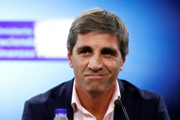 Luis Caputo: “Queremos que se usen los dólares sin dar explicaciones”