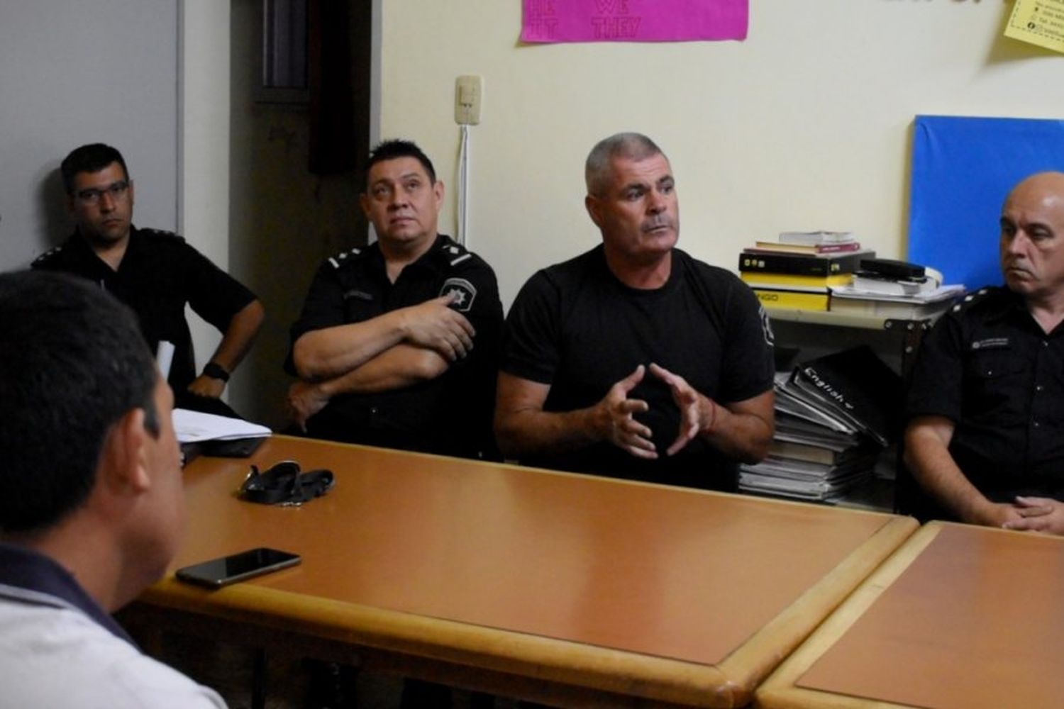 La Federación de Entidades Vecinales se reunió con representantes del Municipio y la Policía