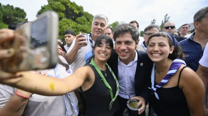 Es la tercera Conferencia de Verano 2026 liderada por el mandatario bonaerense