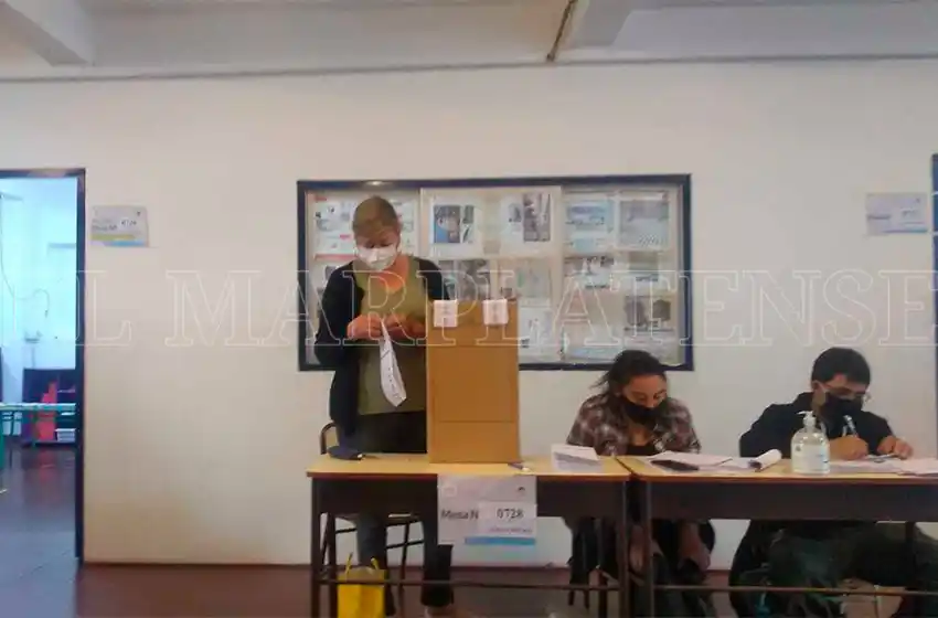 Orden y fluidez en el inicio de la jornada electoral