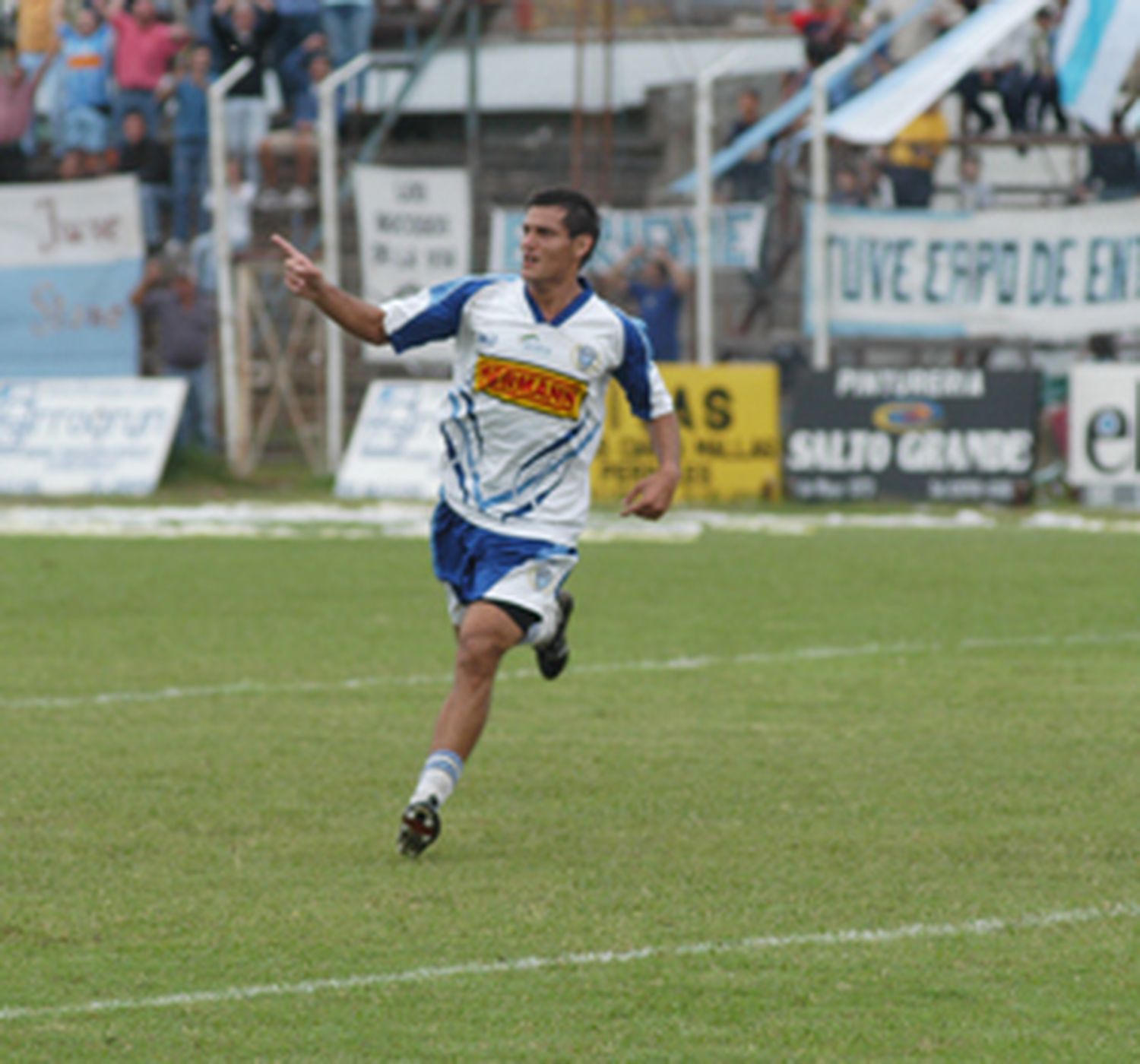 Juventud quiere a  Garmendia para el  Torneo Clausura