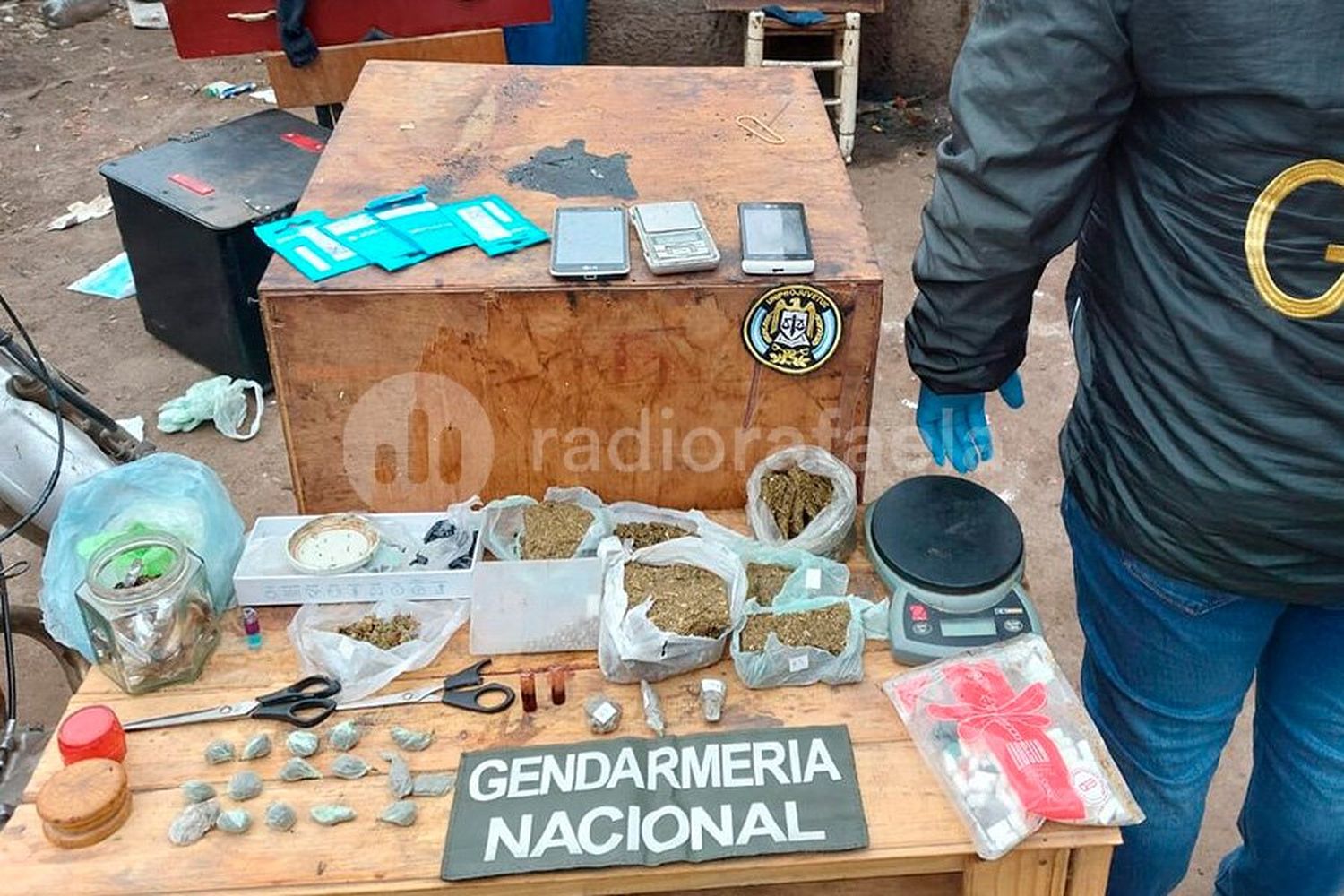 Allanamientos y detenciones en Venado Tuerto y Rufino por comercialización de estupefacientes