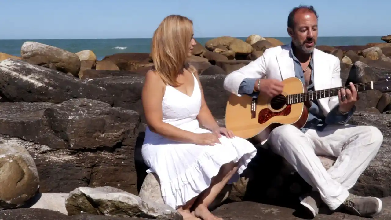 El cantante local Leonardo Bruno filmó  el videoclip de su nueva canción