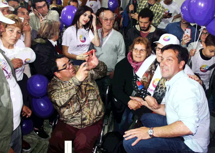 “Los convoco para que todos Juntos  trabajemos  por una nueva Necochea”