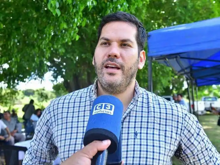 Aplican millonarias multas a Paoltroni y al
intendente Basualdo por desmontes ilegales