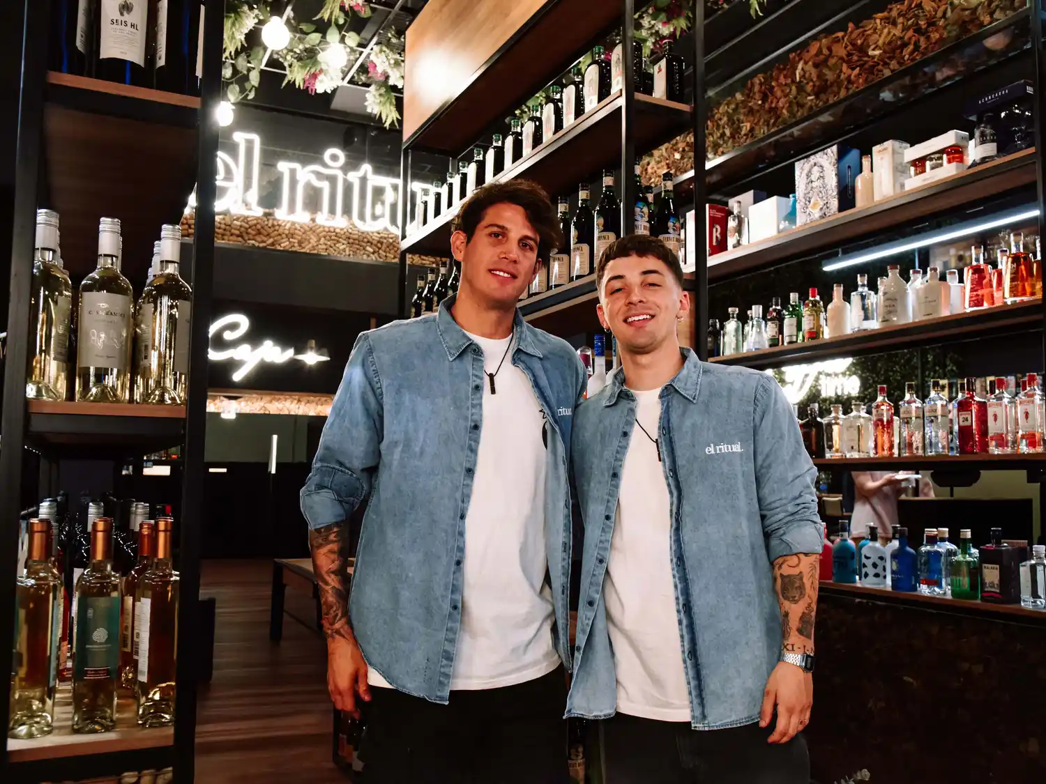 Jeremías Durbano y Ramiro Barbero, socios creadores de El Ritual. Foto: Agustina Carrizo / AM 1050.