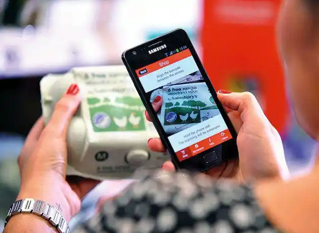 Cambio en los comercios: ahora la vidriera no es la calle sino el celular del consumidor