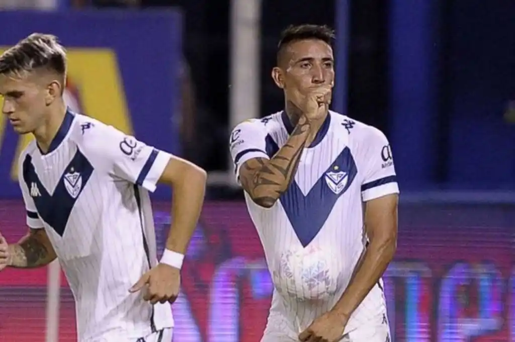 Vélez recibe a Liga de Quito en un partido clave para su futuro