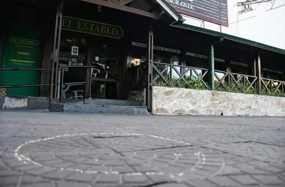 Preocupación en bares de Rosario por una nueva ola de amenazas telefónicas: «Tienen que pagar o tiramos»